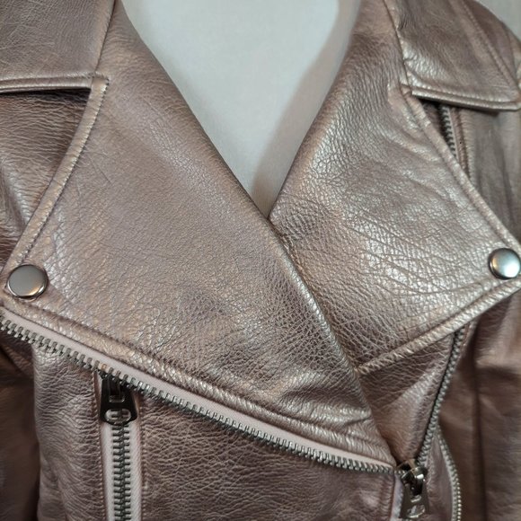 NWOT Signature 8 of Los Angeles Faux Leather Moto Jacket Champagne Color - Picture 8 of 17